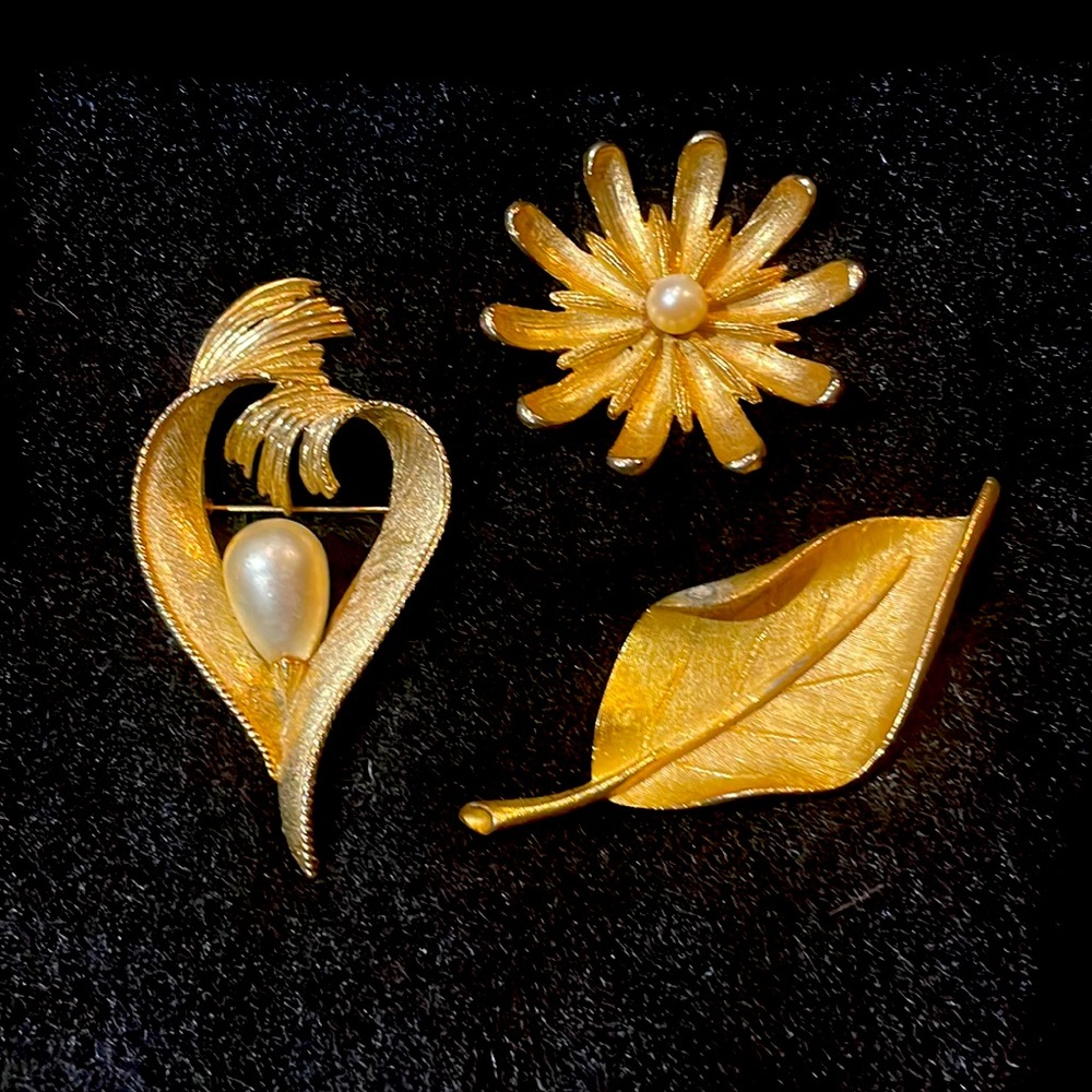 VTG 1950’s Brooches lot of 3